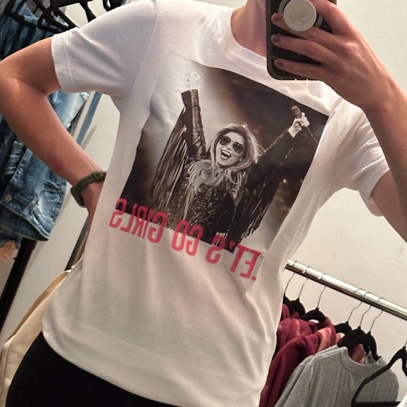 Shania "Let's Go Girls" Tee - Picture 2 of 2